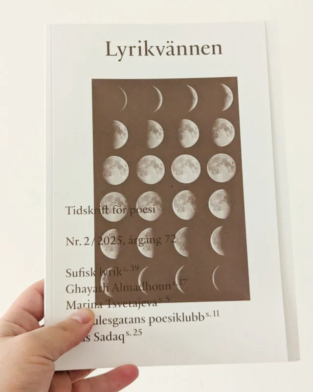 Nytt nummer av Lyrikvännen! Jag bidrar med en recension av Anna Nygrens excentriska diktsamling (?) "Du är Zlatan".